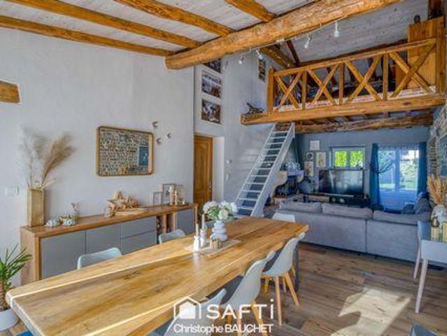 Villa 6 chambres, Attignat Rhône 01340 DLS103428673