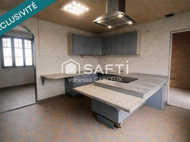 Villa 6 chambres, La Fere Picardie 02800 DS100223792