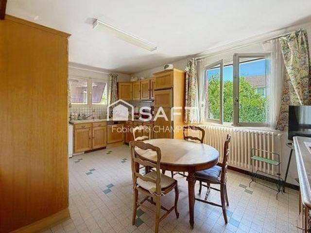 Villa 6 chambres, Lons Franche 39000 DLS104868189
