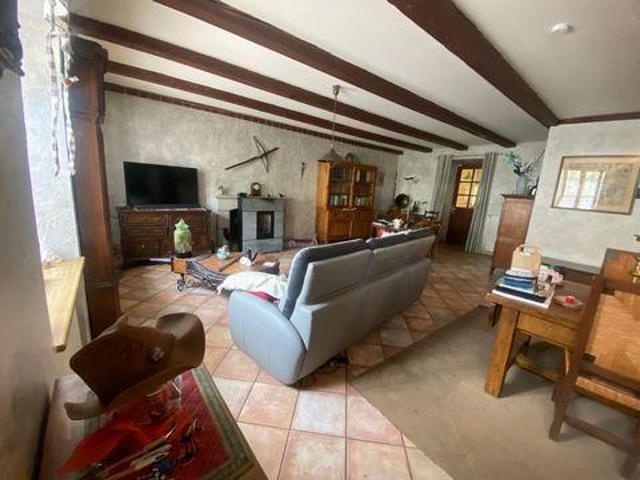 Villa 6 chambres, Saint Auvergne 15190 DLS103383034