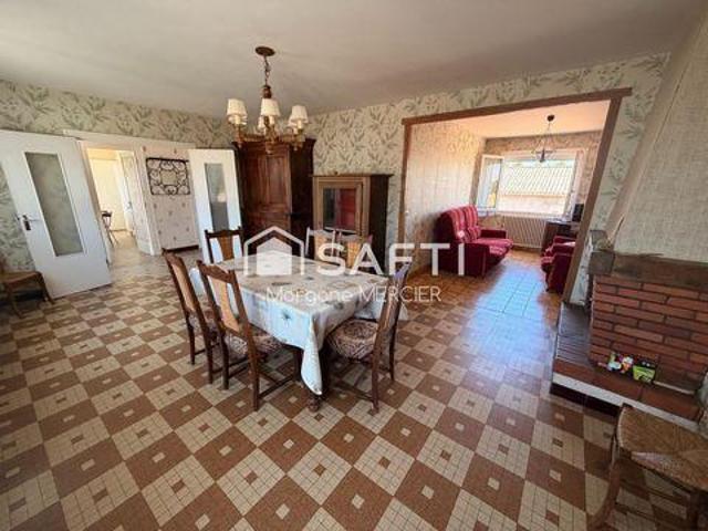 Villa 6 chambres, Sainte Poitou 79100 DLS104684943