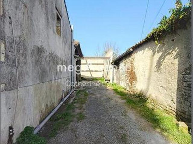 Villa 6 chambres, Sonnac Poitou 17160 DS104475228