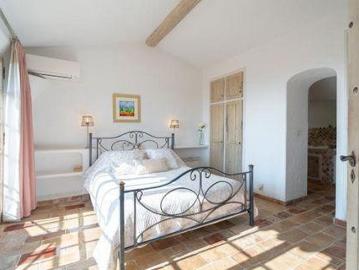 Villa 6 chambres, Tourrettes Provence 06140 ES96321188