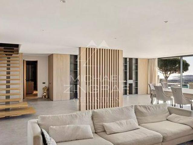 Villa 6 chambres, Villeneuve loubet Provence Alpes Côte d'Azur 06270 ES98929315