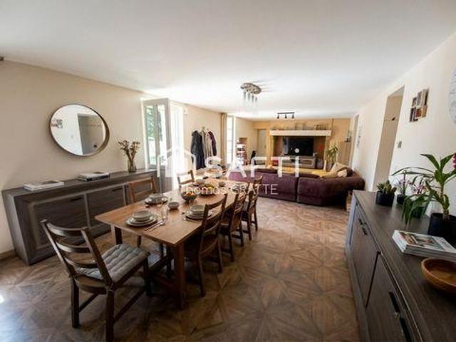 Villa 6 chambres, Vitrac Aquitaine 24200 DS102058844