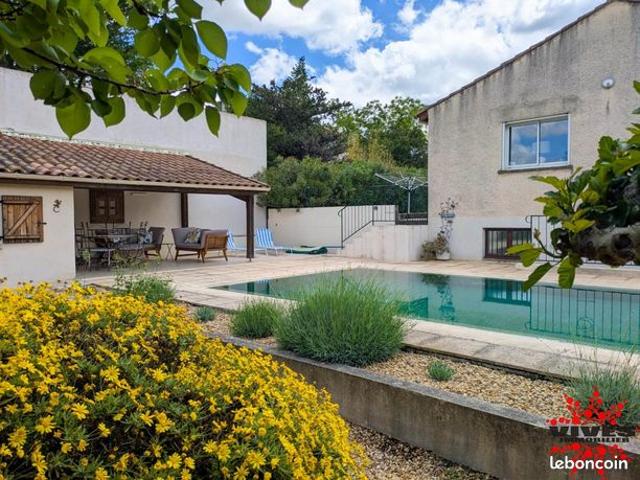 Villa 6 pièces 155 m²