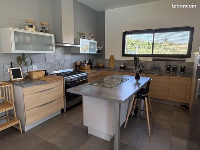 Villa 6 pièces 155 m²