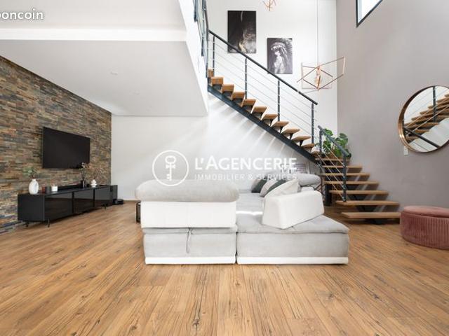 Villa 6 pièces 186 m²