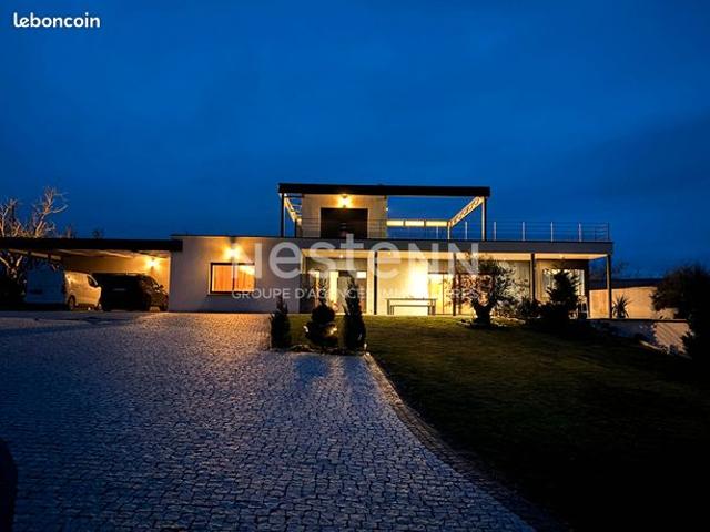 Villa 6 pièces 217 m²