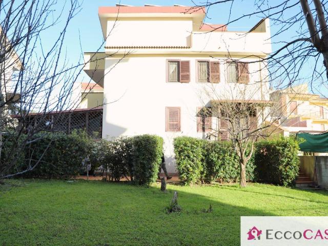 Villa 6 vani 330mq