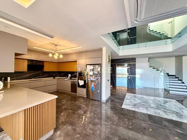 Villa 7+1 Alanya, Antalya, Türkiye 238079