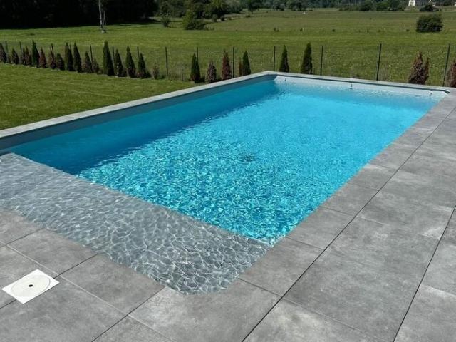A vendre près de l'isle sur le Doubs élégante villa de 8 pièces