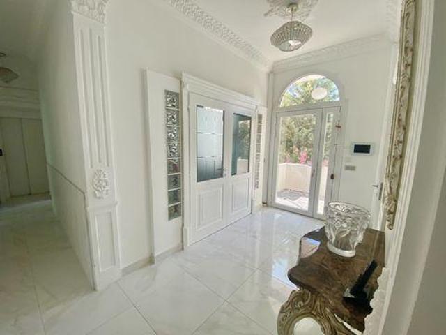 Villa 7 chambres, Marseille Provence 13000 ELS103392860