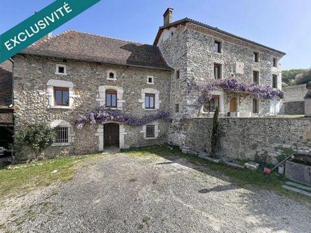 Villa 7 chambres, Montrevel Rhône 38690 DS101026027