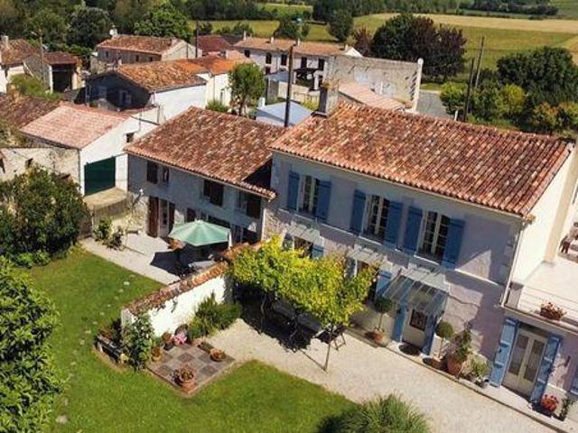 Villa 7 chambres, Nantille Poitou 17770 DS100772957