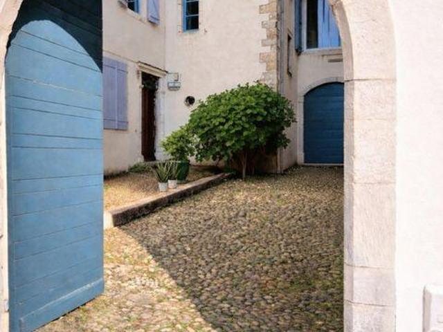 Villa 7 chambres, Oloron Aquitaine 64400 DS101314019