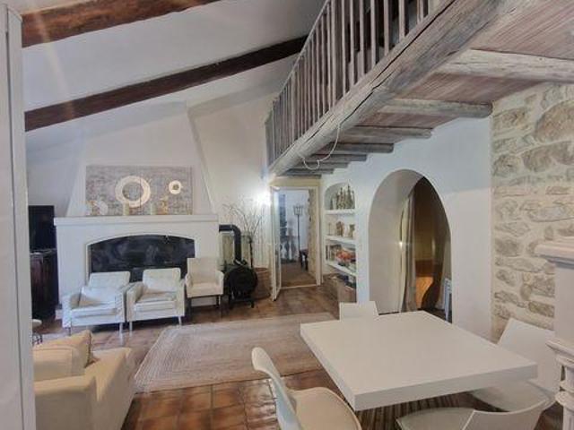 Villa 7 chambres, Caderousse Provence Alpes Côte d'Azur 84860 ES96311328