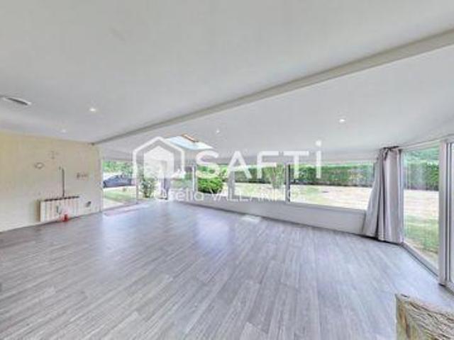 Villa 7 chambres, Clerac Poitou 17270 ELS101778500