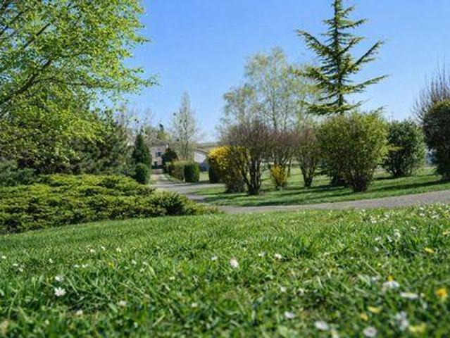 Villa 7 chambres, Prisse Bourgogne 71960 DS103598190