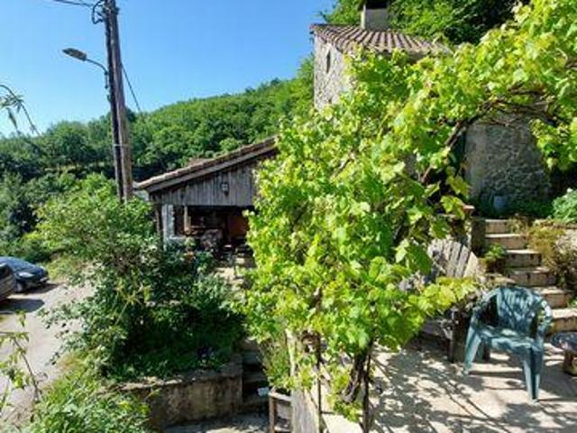 Villa 7 chambres, Tauriac De Camarès Midi Pyrénées 12360 ES96311402