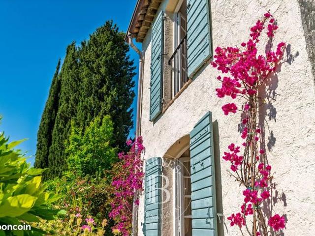 Villa 7 pièces 169 m²