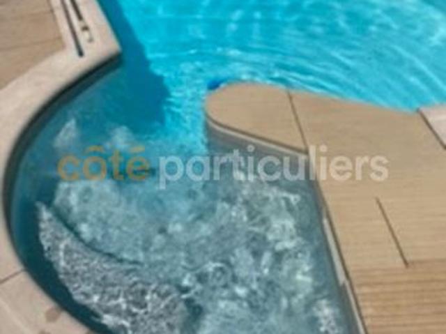 Villa 7 pièces 178 m²