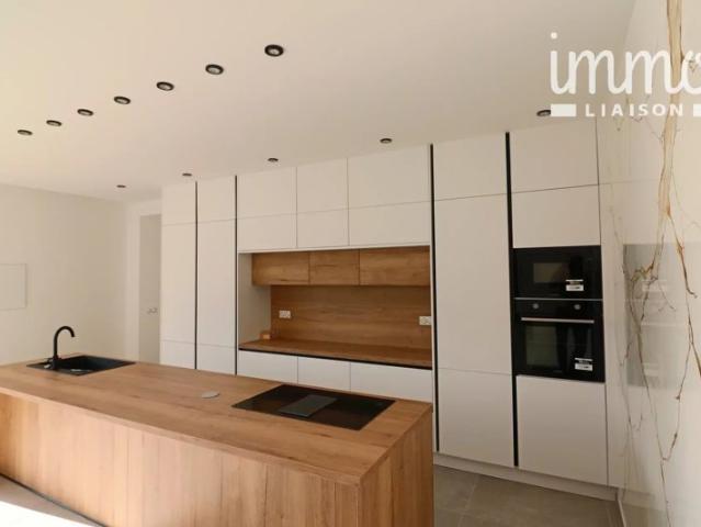 Villa 7 pièces 180 m2