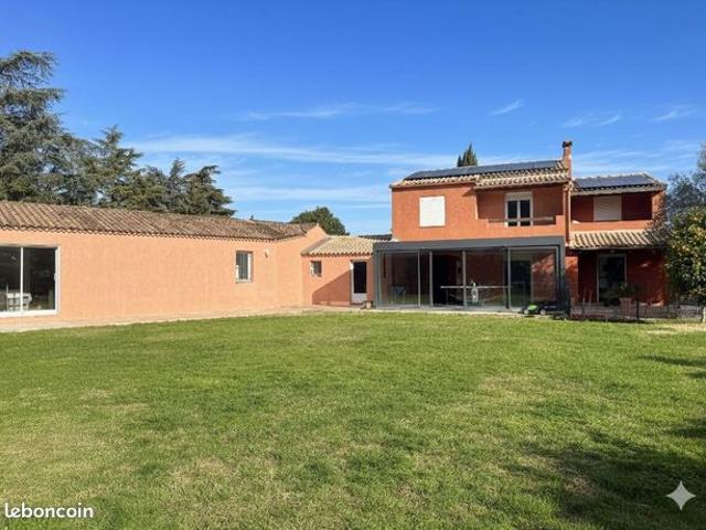 Villa 7 pièces 206 m²