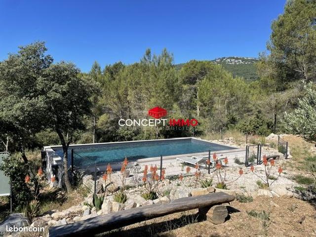 Villa 7 pièces 212 m²