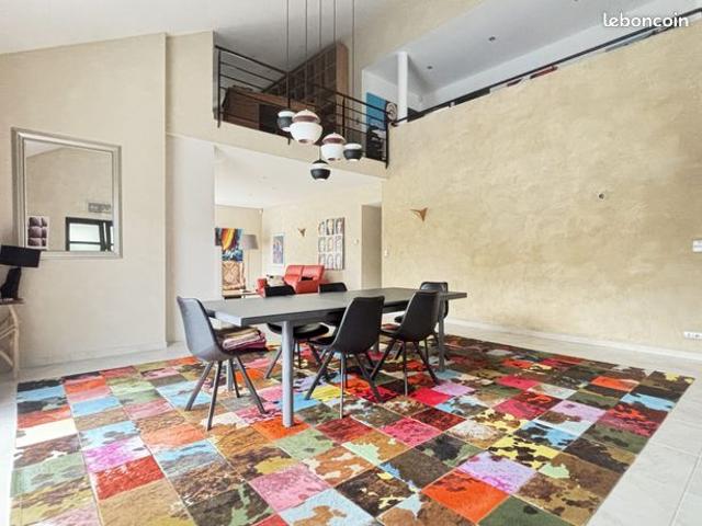 Villa 7 pièces 225 m²