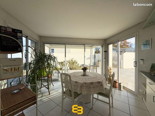 Villa 7 pièces 245 m²
