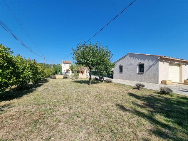 Villa 7 pièces avec piscine et double garage 160m² Régusse