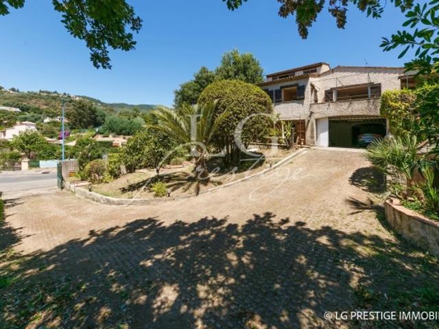Villa 7 pièces quartier Minelle