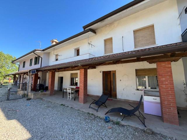 Villa 7 vani 158mq