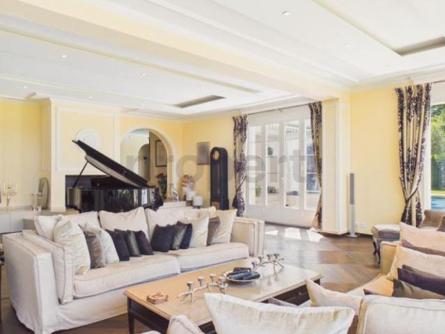 Villa 7.5 Zimmer