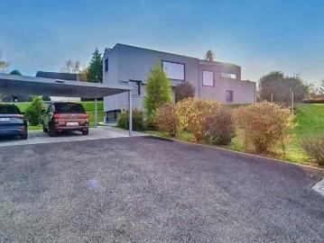Villa 7.5 Zimmer