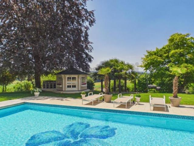 Villa 7.5 Zimmer