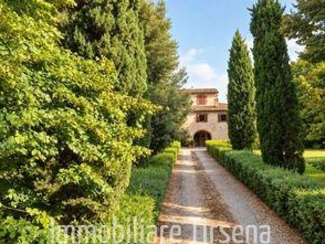 Villa 8 camere da letto, Orvieto Umbria DLS96314534