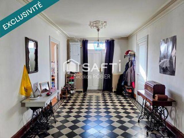 Villa 8 chambres, Celles Poitou 79370 DS102773518