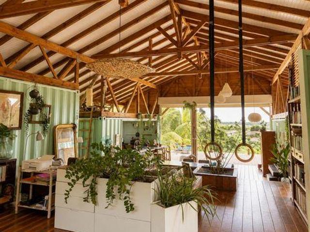 Villa 8 chambres, Sainte Rhône 97228 DLS104602907