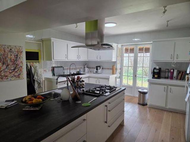 Villa 8 chambres, Sauveterre Aquitaine 33540 DS105785715