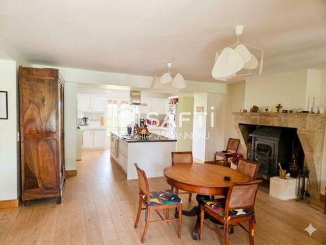 Villa 8 chambres, Sauveterre Aquitaine 33540 DS99887969