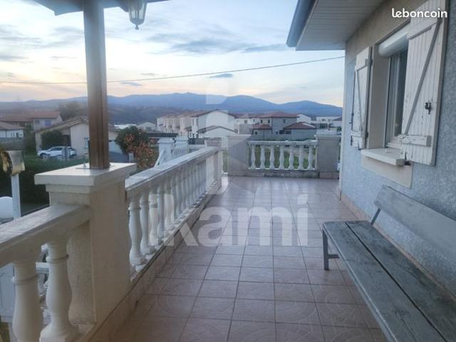Villa 8 pièces 161 m²