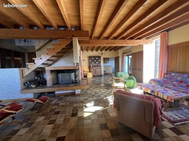 Villa 8 pièces 195 m²