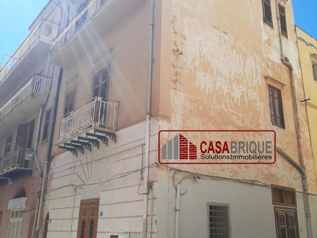 Villa 8 vani 200mq
