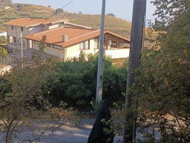 Villa 8 vani 240mq