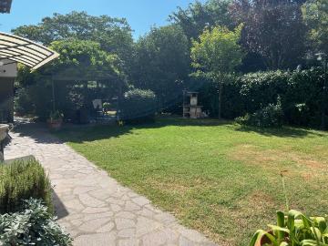 Villa 8 vani 380mq