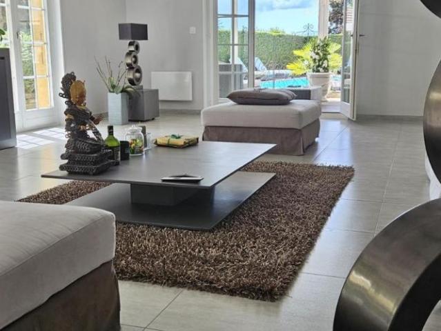 Villa 8 Zimmer