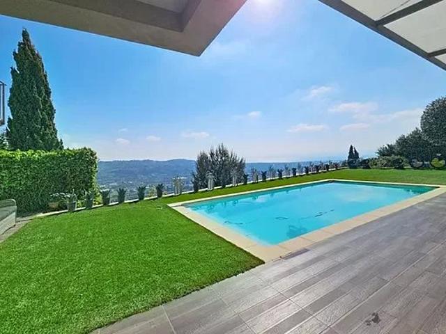 Villa 8P de 220m² vue MER et montagnes 'MONTALEIGNE' 06700 SLV