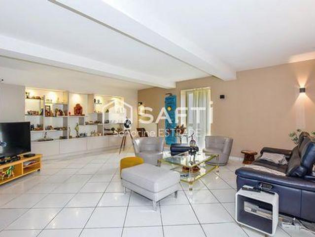 Villa 9 chambres, Montverdun Rhône 42130 ES102407150